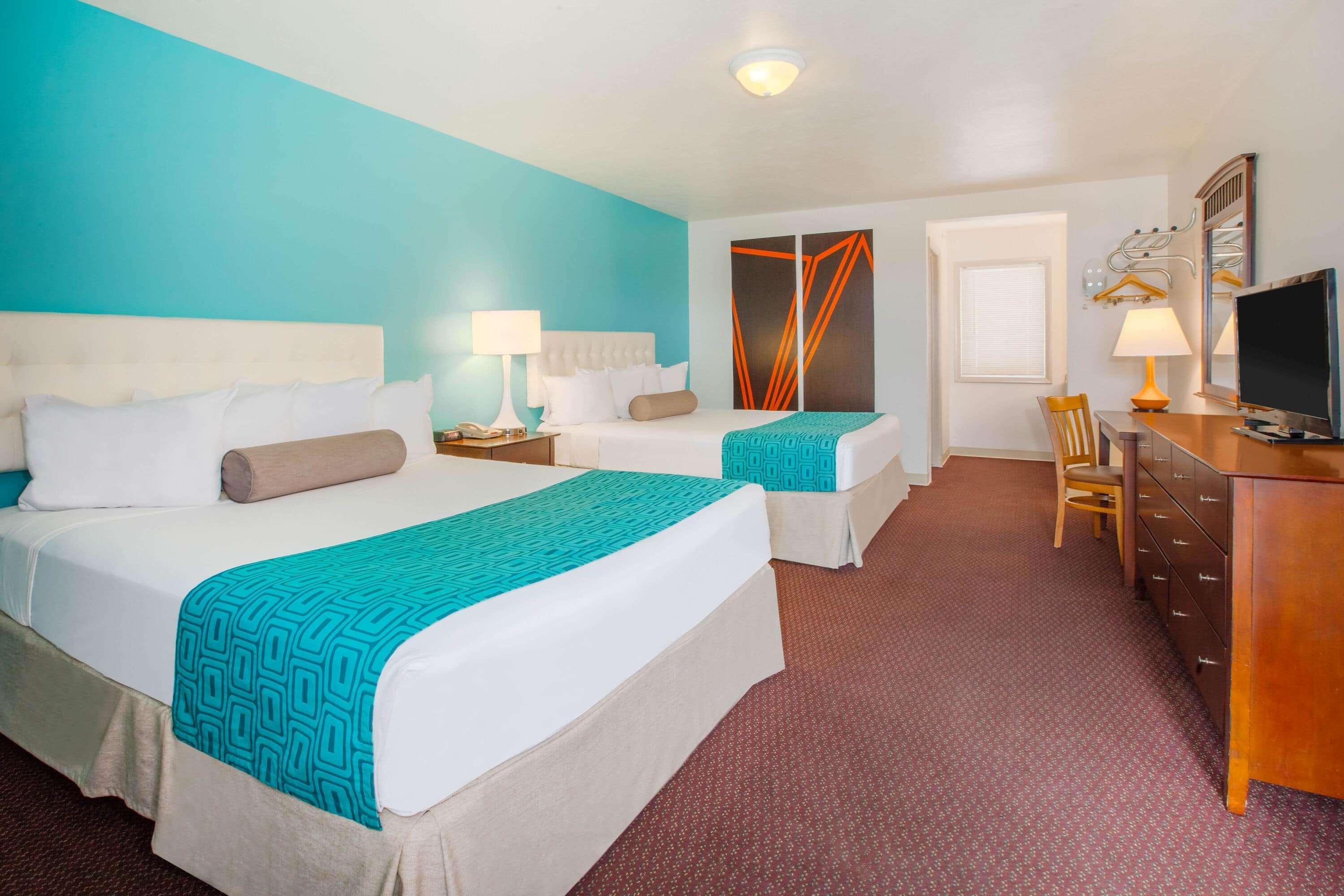 Howard Johnson By Wyndham Traverse City Exterior photo